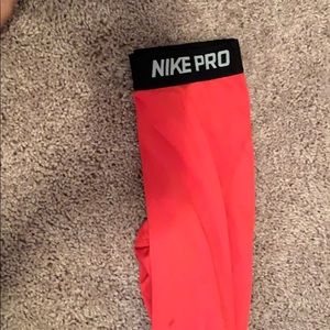 Nike Pro knee leggings